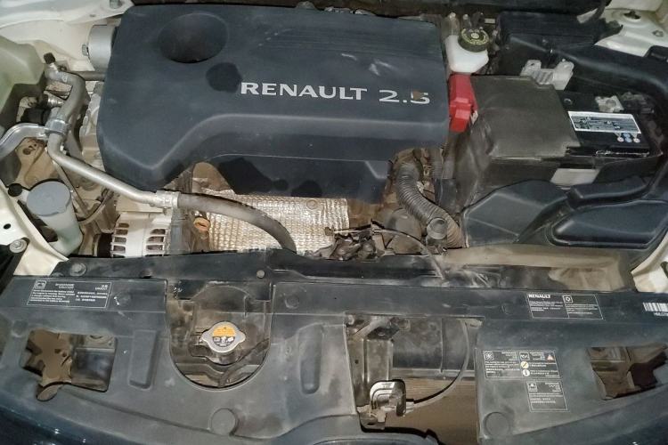 Used Renault Koleos 2017 2.5L Two-Wheel Drive Prestige Edition Engine Bay