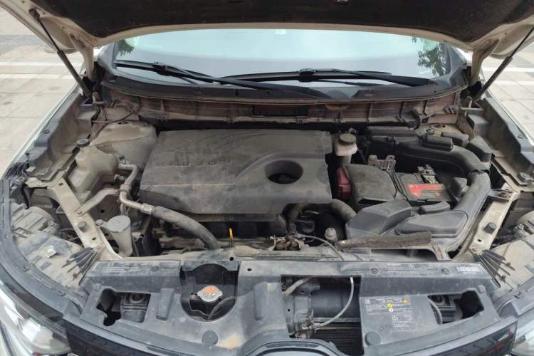 Used Renault Koleos 2017 2.0L Two-Wheel-Drive Leading Edition Engine Bay