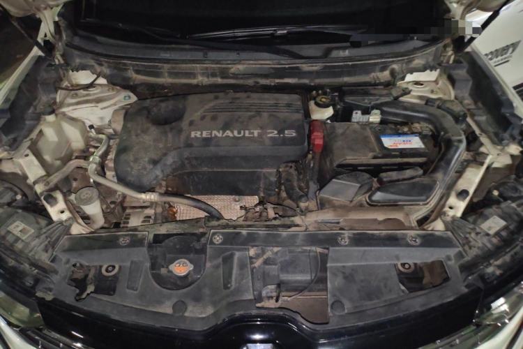 Used Renault Koleos 2017 2.5L Four-Wheel Drive Ultimate Edition Engine Bay