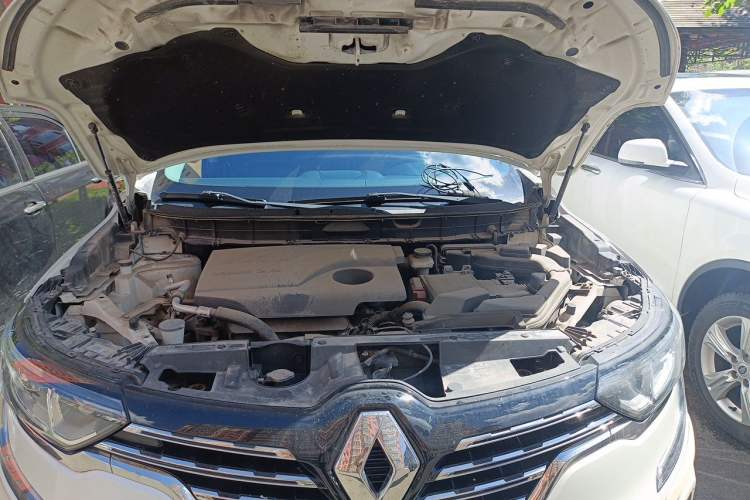 Used Renault Koleos 2017 2.0L Two-Wheel-Drive Leading Edition Engine Bay