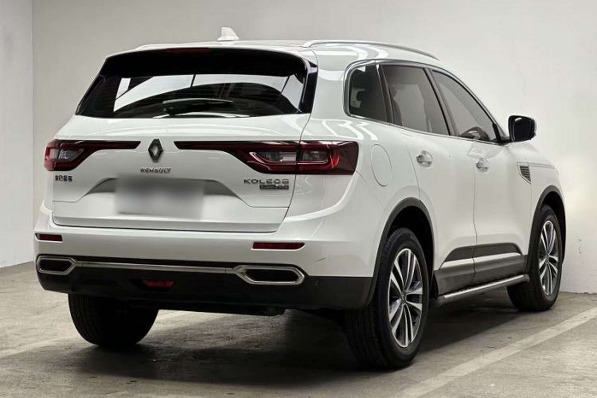 Used Renault Koleos 2017 2.5L Four-Wheel Drive Ultimate Edition Exterior 4