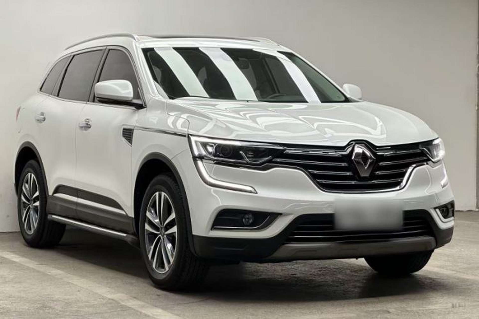 Used Renault Koleos 2017 2.5L Four-Wheel Drive Ultimate Edition Exterior 6