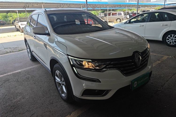 Used Renault Koleos 2017 2.0L Two-Wheel Drive Luxury Edition Front Right 45 Deg