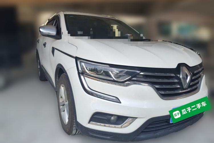 Used Renault Koleos 2017 2.0L Two-Wheel-Drive Leading Edition Front Right 45 Deg