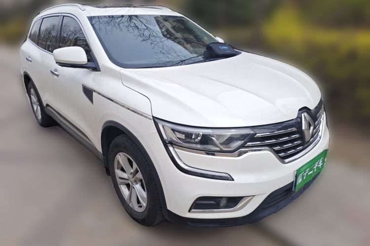 Used Renault Koleos 2017 2.0L Two-Wheel Drive Luxury Edition Front Right 45 Deg