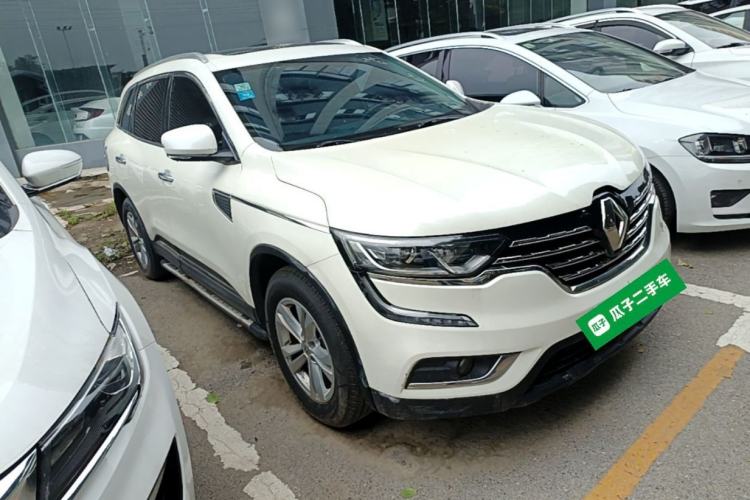 Used Renault Koleos 2017 2.0L Two-Wheel Drive Luxury Edition Front Right 45 Deg