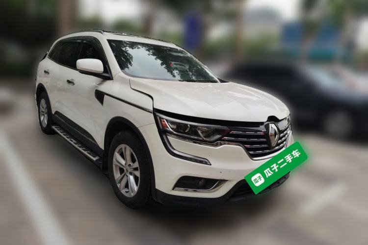 Used Renault Koleos 2017 2.0L Two-Wheel-Drive Leading Edition Front Right 45 Deg