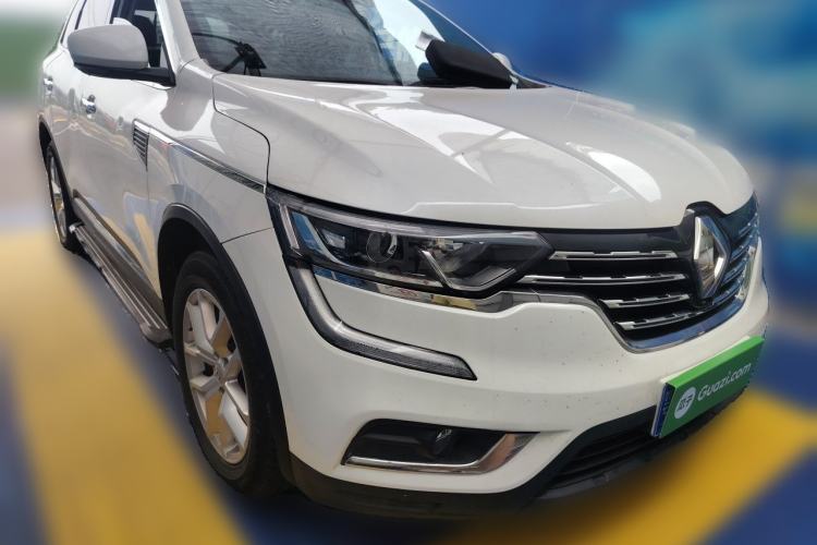 Used Renault Koleos 2017 2.5L Four-Wheel Drive Premium Edition Front Right 45 Deg