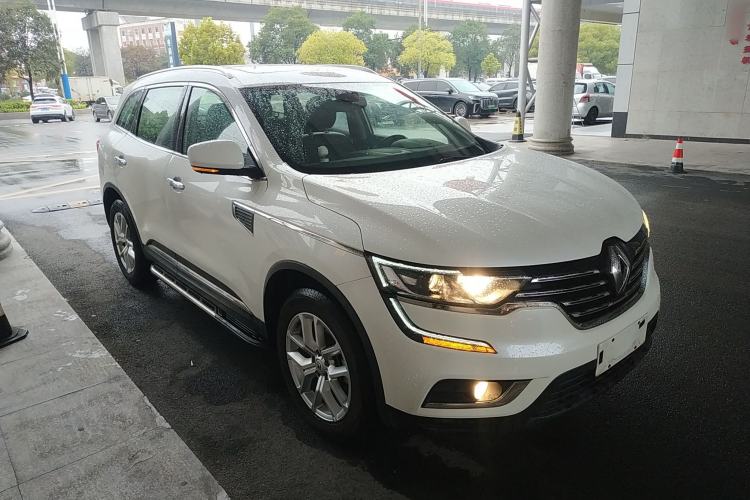 Used Renault Koleos 2017 2.5L Two-Wheel Drive Prestige Edition Front Right 45 Deg