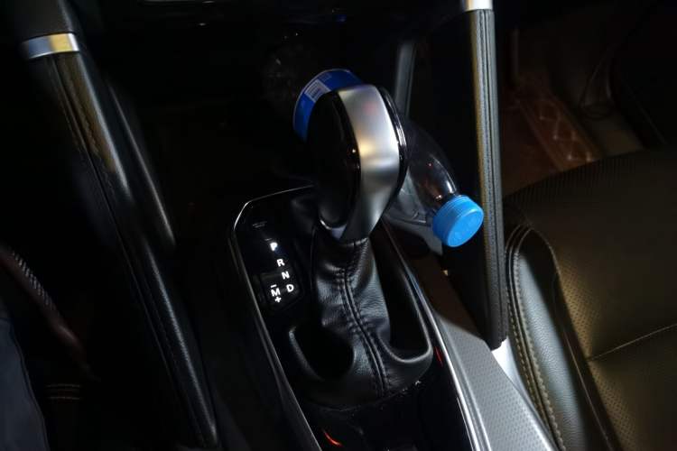 Used Renault Koleos 2017 2.5L Two-Wheel Drive Prestige Edition Gear Lever