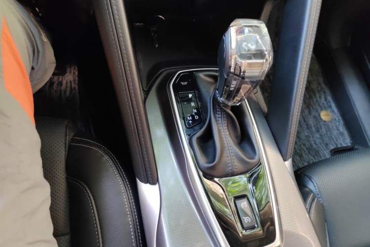 Used Renault Koleos 2017 2.5L Four-Wheel Drive Premium Edition Gear Lever