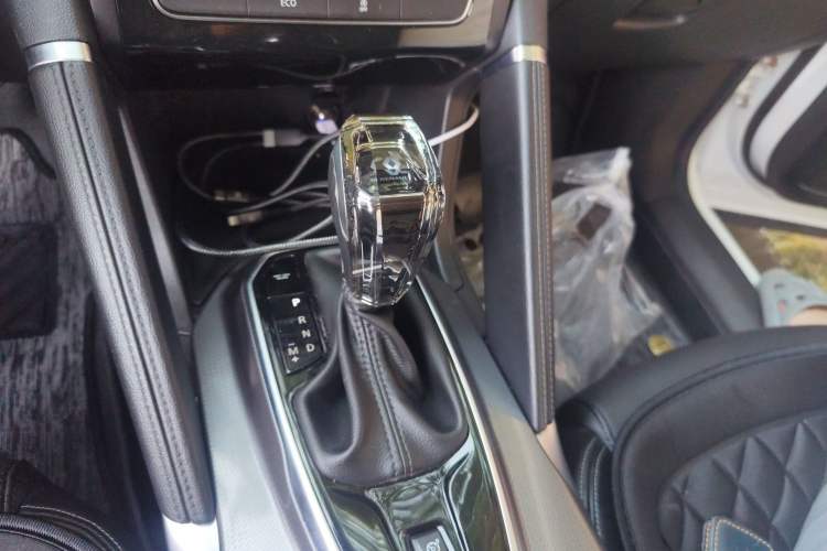 Used Renault Koleos 2017 2.5L Four-Wheel Drive Premium Edition Gear Lever