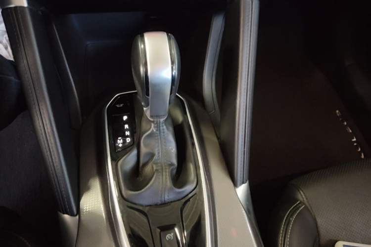 Used Renault Koleos 2017 2.5L Two-Wheel Drive Prestige Edition Gear Lever