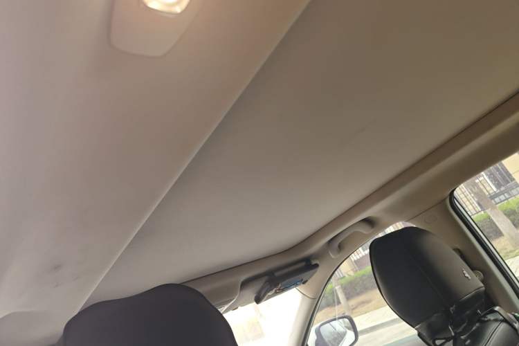 Used Renault Koleos 2017 2.0L Two-Wheel Drive Luxury Edition Headliner