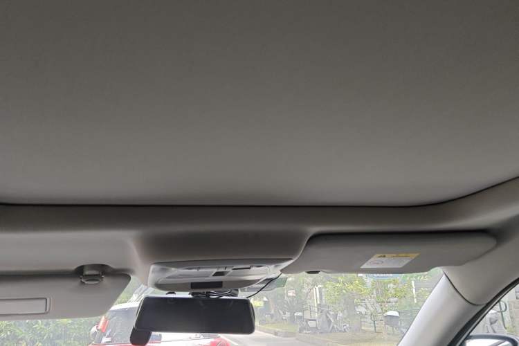 Used Renault Koleos 2017 2.0L Two-Wheel Drive Luxury Edition Headliner