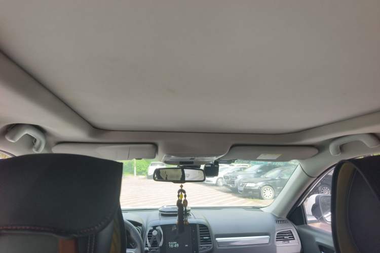 Used Renault Koleos 2017 2.0L Two-Wheel Drive Luxury Edition Headliner
