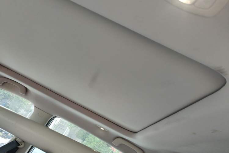 Used Renault Koleos 2017 2.5L Four-Wheel Drive Premium Edition Headliner