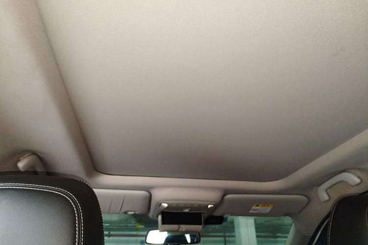 Used Renault Koleos 2017 2.5L Four-Wheel Drive Premium Edition Headliner