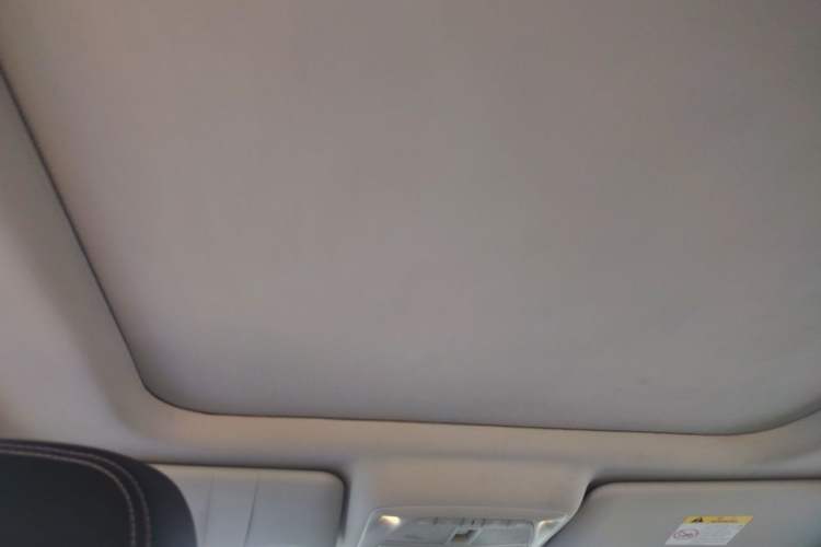 Used Renault Koleos 2017 2.5L Four-Wheel Drive Premium Edition Headliner