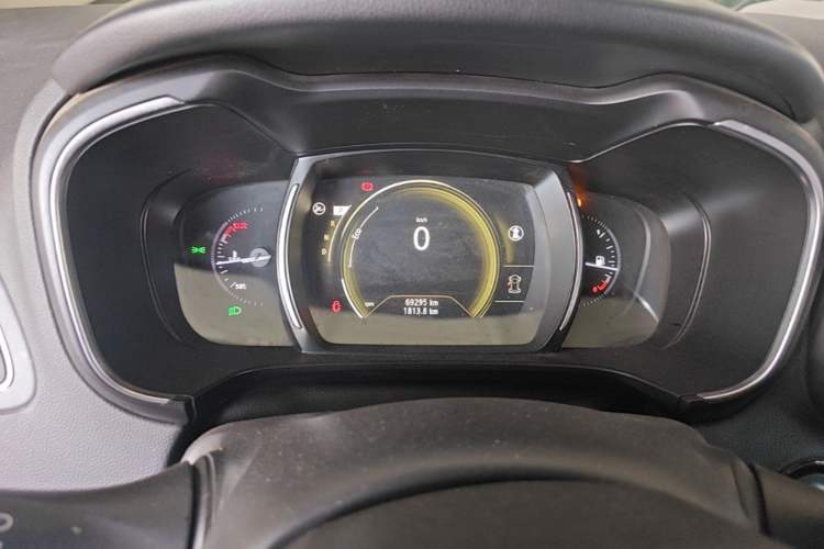 Used Renault Koleos 2017 2.0L Two-Wheel Drive Luxury Edition Instrument Cluster