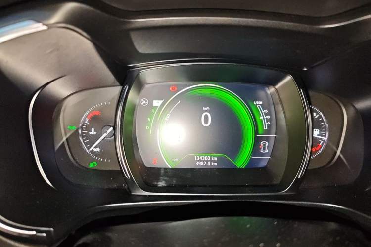 Used Renault Koleos 2017 2.0L Two-Wheel-Drive Leading Edition Instrument Cluster