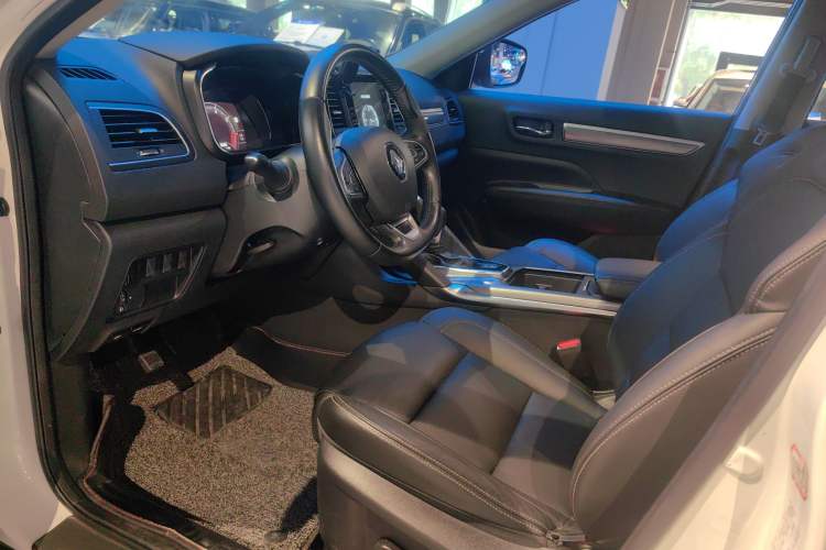 Used Renault Koleos 2017 2.5L Two-Wheel Drive Prestige Edition Interior 1