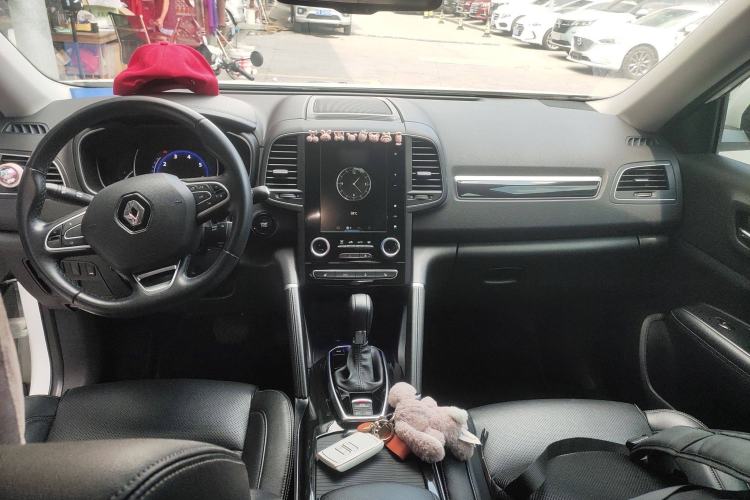 Used Renault Koleos 2017 2.5L Four-Wheel Drive Ultimate Edition Interior 2
