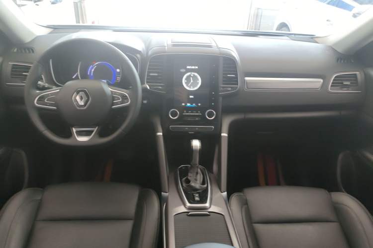 Used Renault Koleos 2017 2.5L Four-Wheel Drive Premium Edition Interior 3