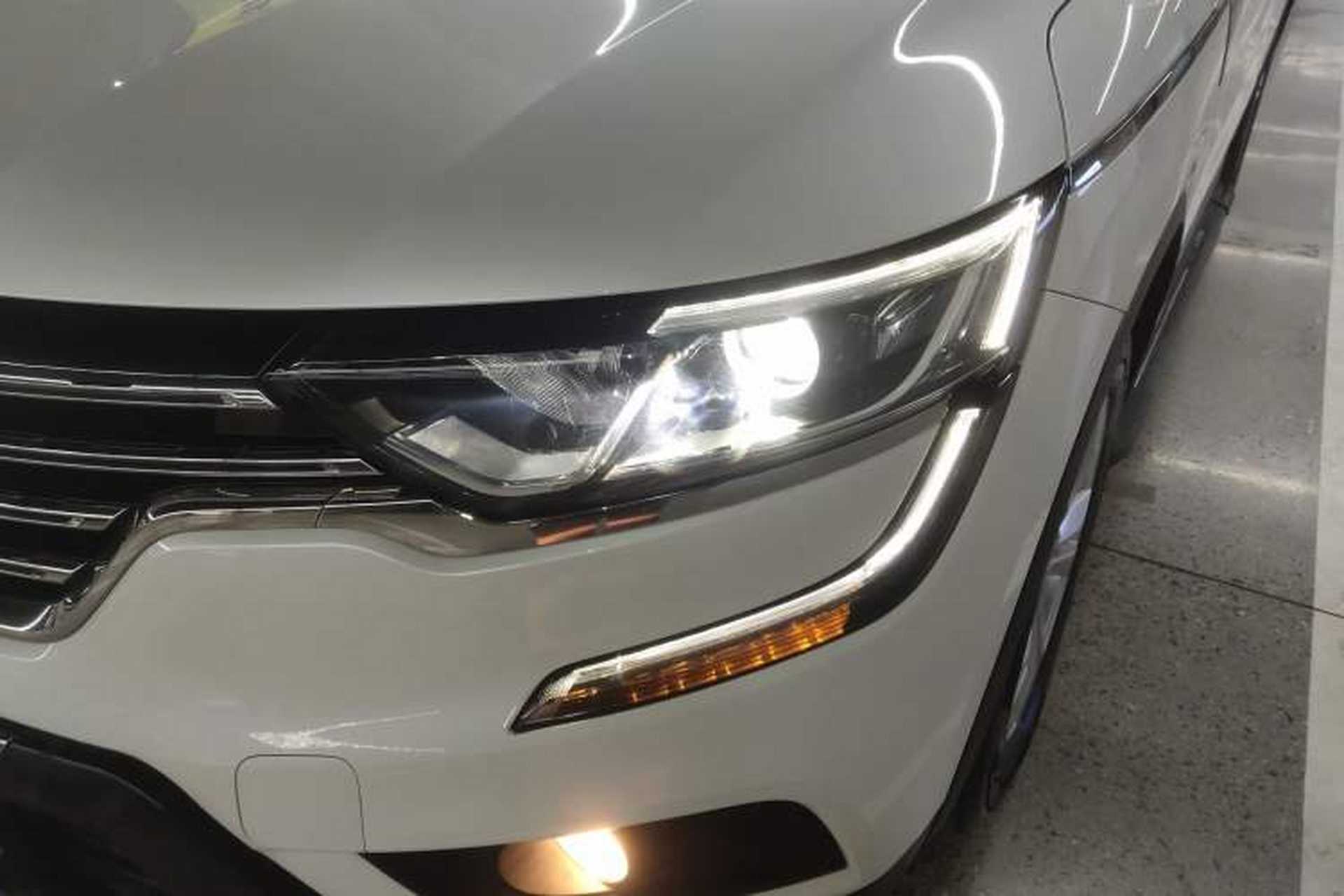 Used Renault Koleos 2017 2.0L Two-Wheel Drive Comfort Edition Left Front Headlight