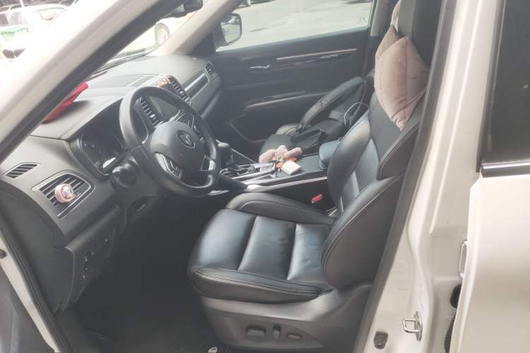 Used Renault Koleos 2017 2.5L Four-Wheel Drive Ultimate Edition Left Front Seat