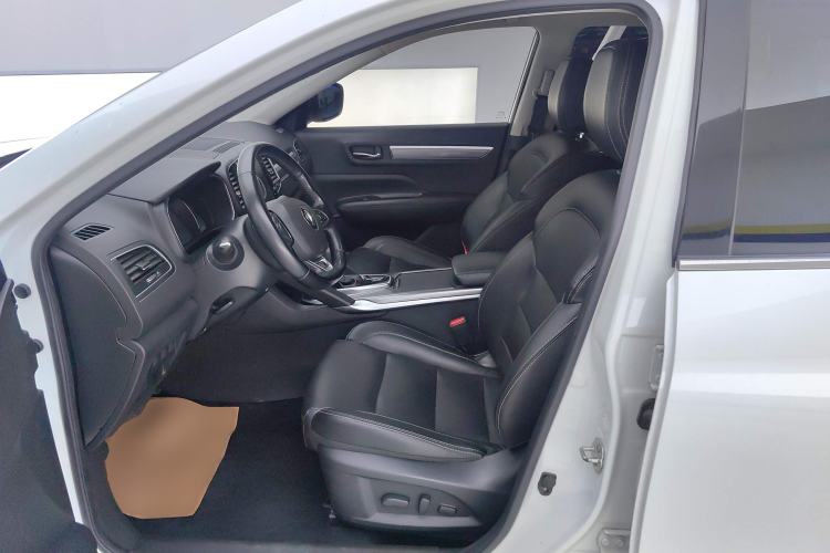 Used Renault Koleos 2017 2.0L Two-Wheel Drive Luxury Edition Left Front Seat