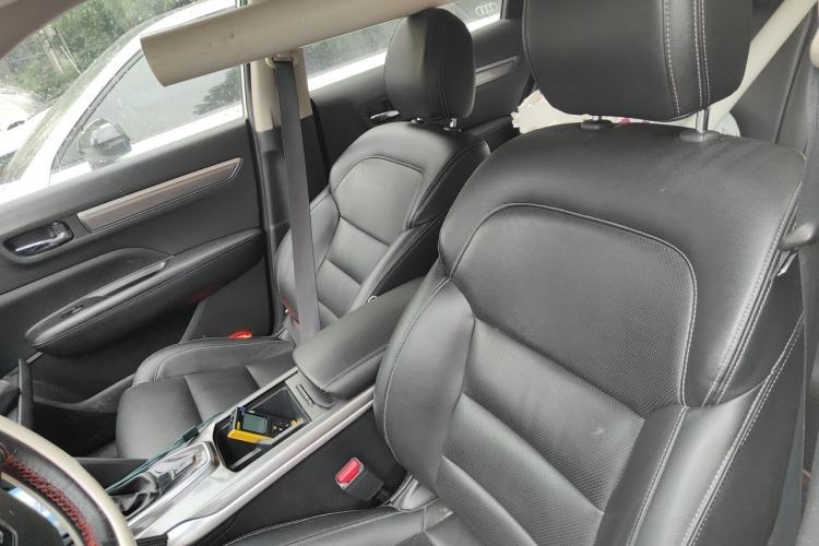 Used Renault Koleos 2017 2.5L Four-Wheel Drive Premium Edition Left Front Seat