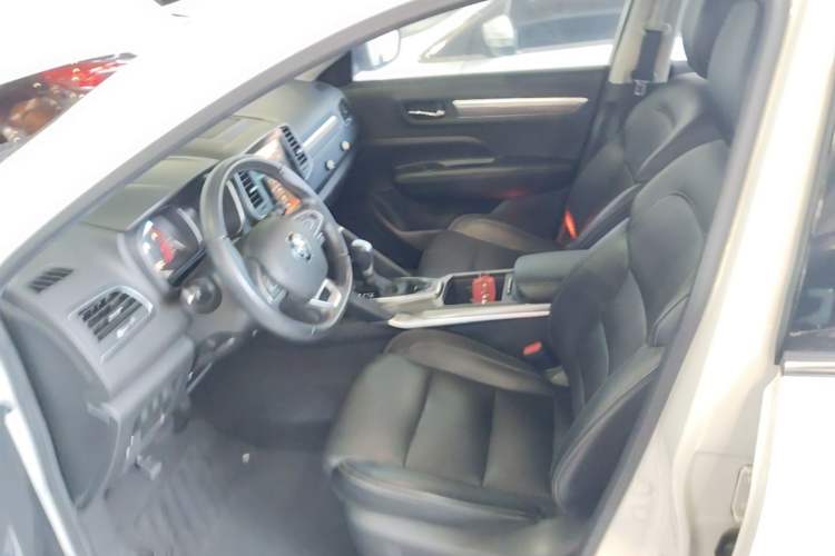 Used Renault Koleos 2017 2.5L Two-Wheel Drive Prestige Edition Left Front Seat