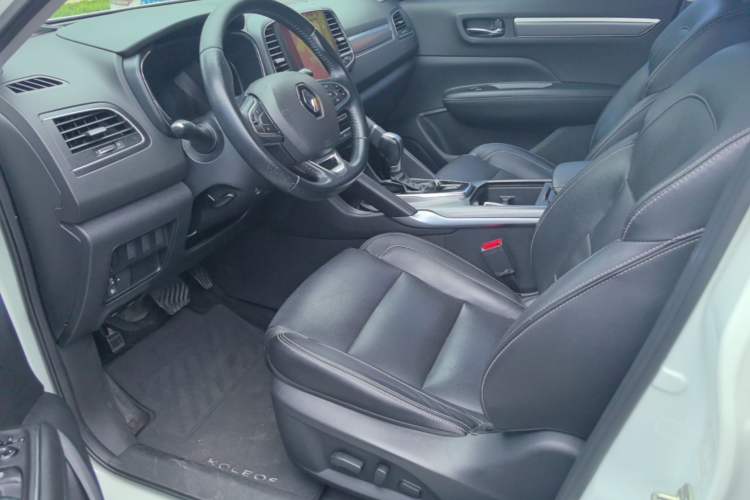Used Renault Koleos 2017 2.5L Two-Wheel Drive Prestige Edition Left Front Seat