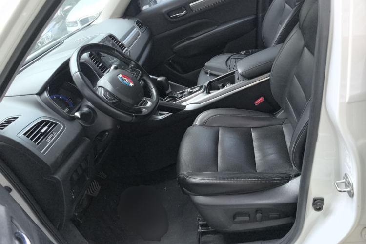 Used Renault Koleos 2017 2.0L Two-Wheel Drive Luxury Edition Left Front Seat