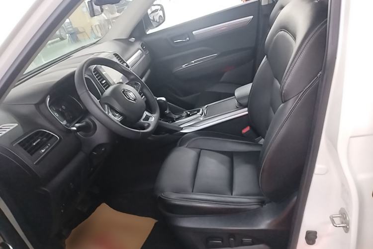 Used Renault Koleos 2017 2.0L Two-Wheel Drive Luxury Edition Left Front Seat
