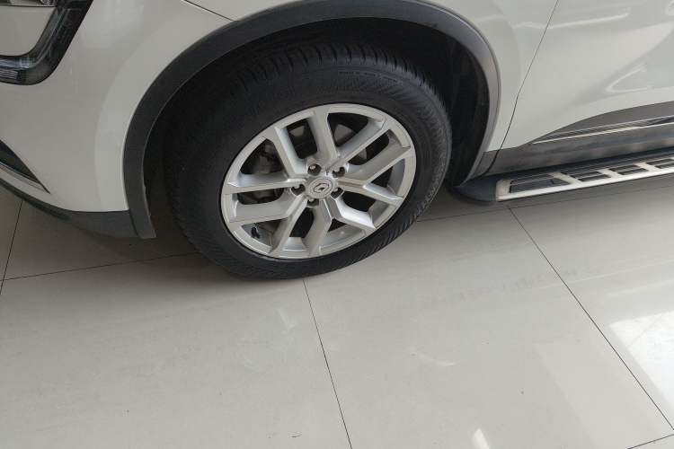 Used Renault Koleos 2017 2.5L Two-Wheel Drive Prestige Edition Left Front Wheel Hub