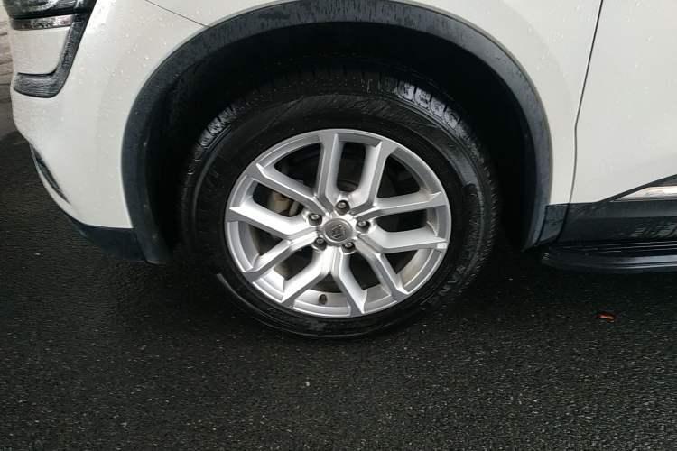 Used Renault Koleos 2017 2.5L Two-Wheel Drive Prestige Edition Left Front Wheel Hub