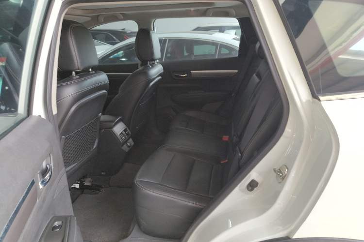 Used Renault Koleos 2017 2.5L Two-Wheel Drive Prestige Edition Left Rear Seat