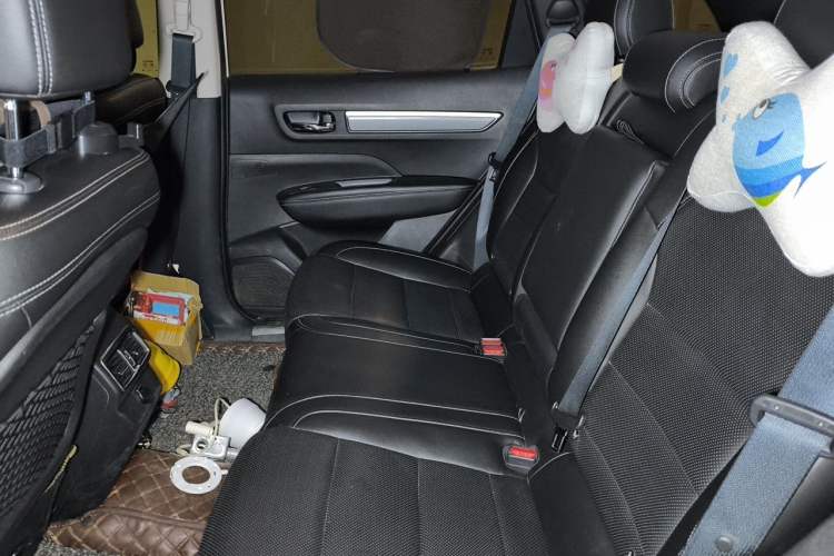 Used Renault Koleos 2017 2.0L Two-Wheel Drive Luxury Edition Left Rear Seat