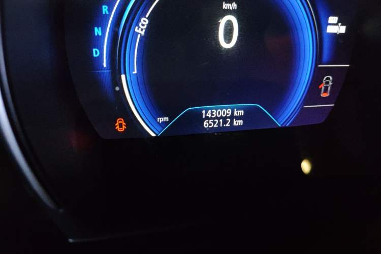 Used Renault Koleos 2017 2.5L 4x4 Flagship Edition Odometer Close Up