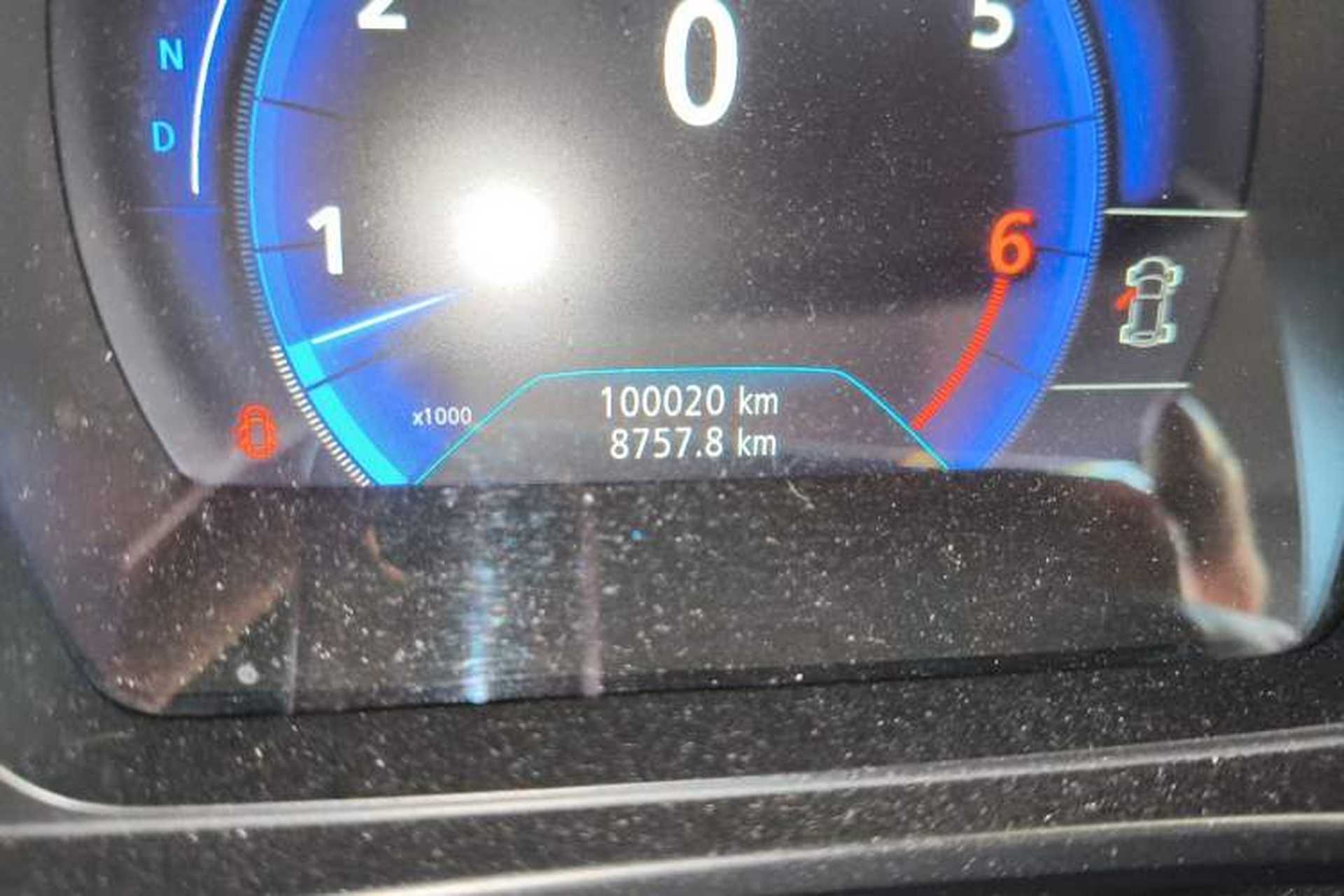 Used Renault Koleos 2017 2.0L Two-Wheel Drive Luxury Edition Odometer Close Up