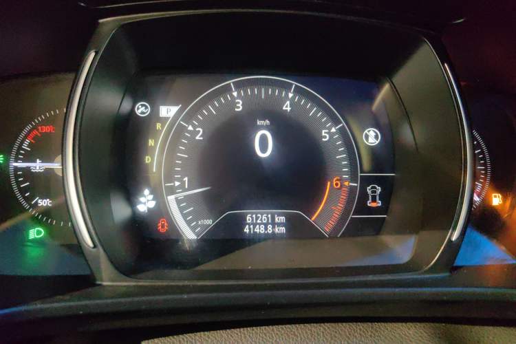 Used Renault Koleos 2017 2.5L Two-Wheel Drive Prestige Edition Odometer Close Up