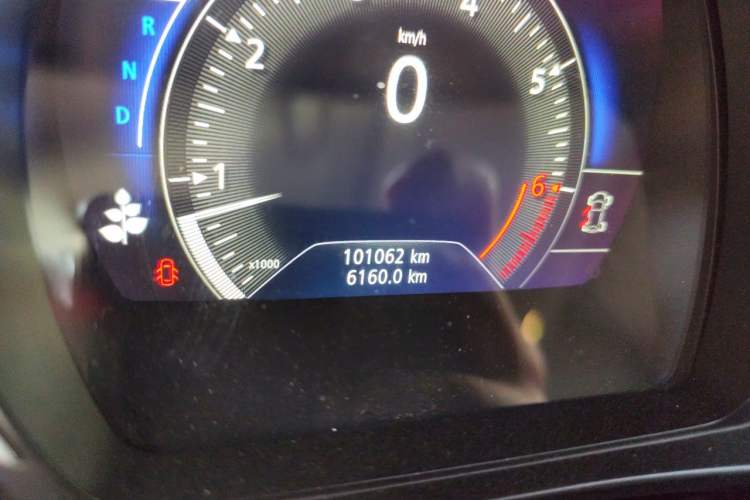 Used Renault Koleos 2017 2.5L Four-Wheel Drive Premium Edition Odometer Close Up