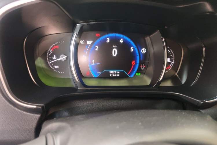 Used Renault Koleos 2017 2.5L Two-Wheel Drive Prestige Edition Odometer Close Up