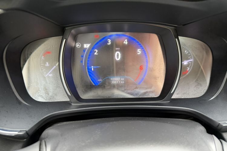 Used Renault Koleos 2017 2.5L Two-Wheel Drive Prestige Edition Odometer Close Up