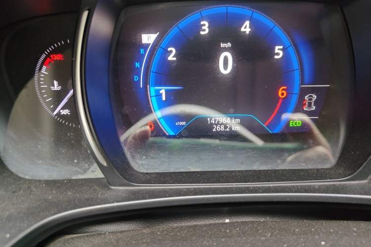 Used Renault Koleos 2017 2.0L Two-Wheel Drive Luxury Edition Odometer Close Up