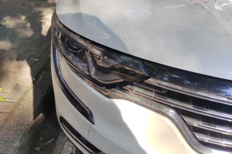 Used Renault Koleos 2017 2.5L Four-Wheel Drive Premium Edition Right Front Headlight