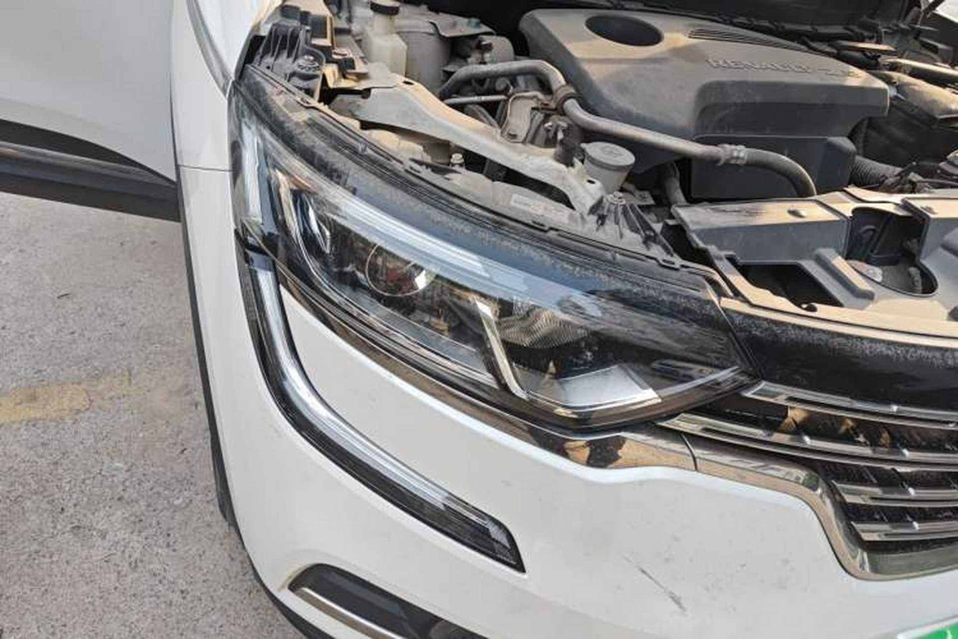 Used Renault Koleos 2017 2.5L Two-Wheel Drive Prestige Edition Right Front Headlight