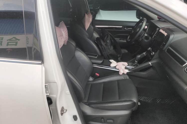 Used Renault Koleos 2017 2.5L Four-Wheel Drive Ultimate Edition Right Front Seat